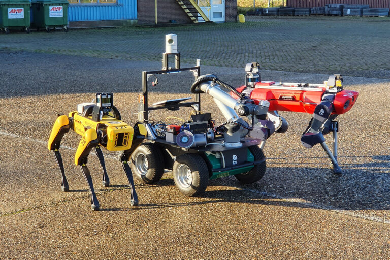 Die Roboter Spot, Husky und ANYmal bei der ESA Challenge