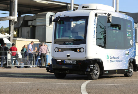 FZI-Shuttle KIGLIS Abschlussveranstaltung auf dem KIT Campus OST