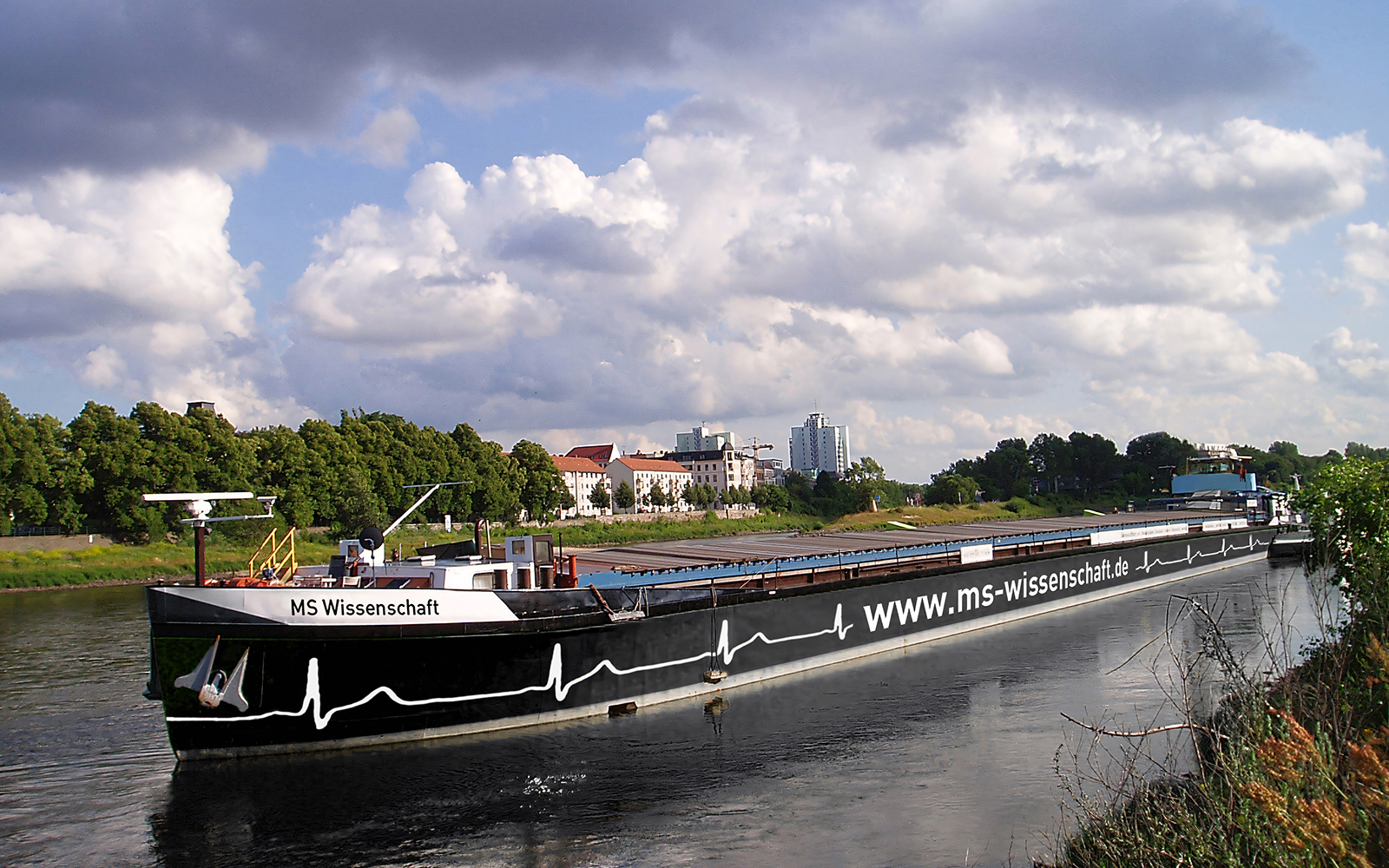 Foto der MS Wissenschaft (Retusche Gabriel Lutz)